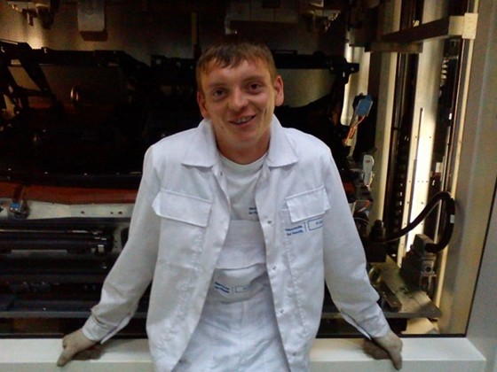 Логотипы: Завод"Форесия АДП",должность-обработчик изделий из пластмасс